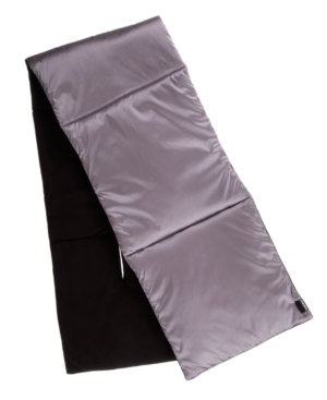 isotoner Women's Pull-Through SleekHeat Fleece Scarf with smartDRI