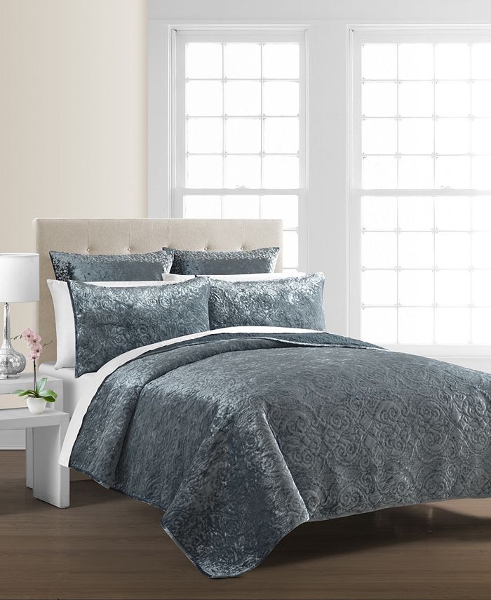 Martha Stewart Collection CLOSEOUT! Velvet Flourish King Quilt, Created