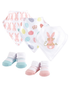 Hudson Baby 3-Bandana Bibs and 2-Pairs of Socks