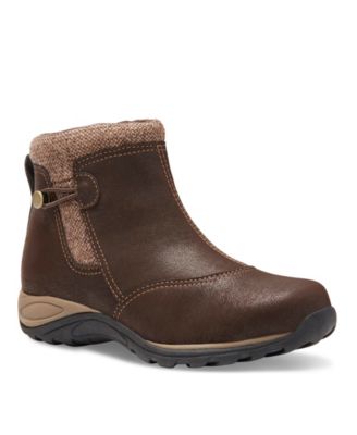 clarks women's hope track fashion boot
