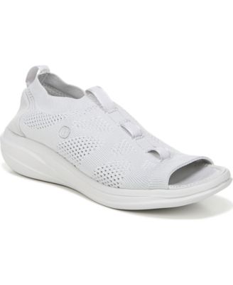 bzees white shoes