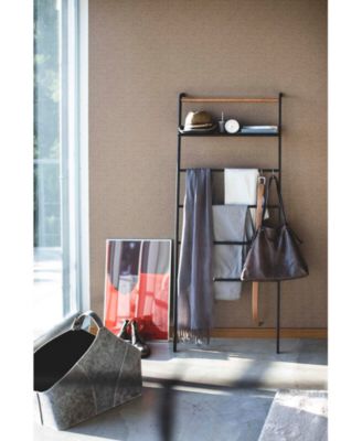 Tower Leaning Ladder With Shelf