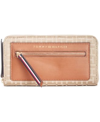 tommy hilfiger wallet macys