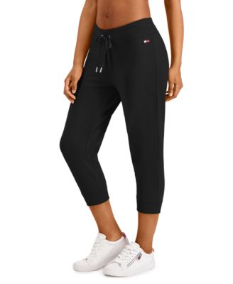 slim leg capri pants