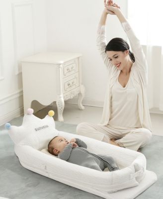 bassinet in bed