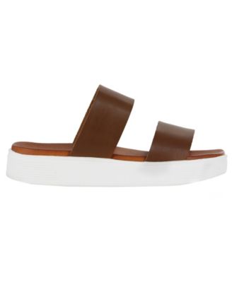 mia women's saige flat sandal