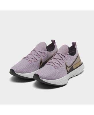 nike running shoes macys