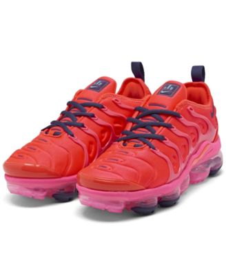 vapormax on sale at finish line