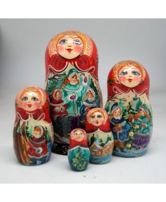 russian matryoshka nesting dolls