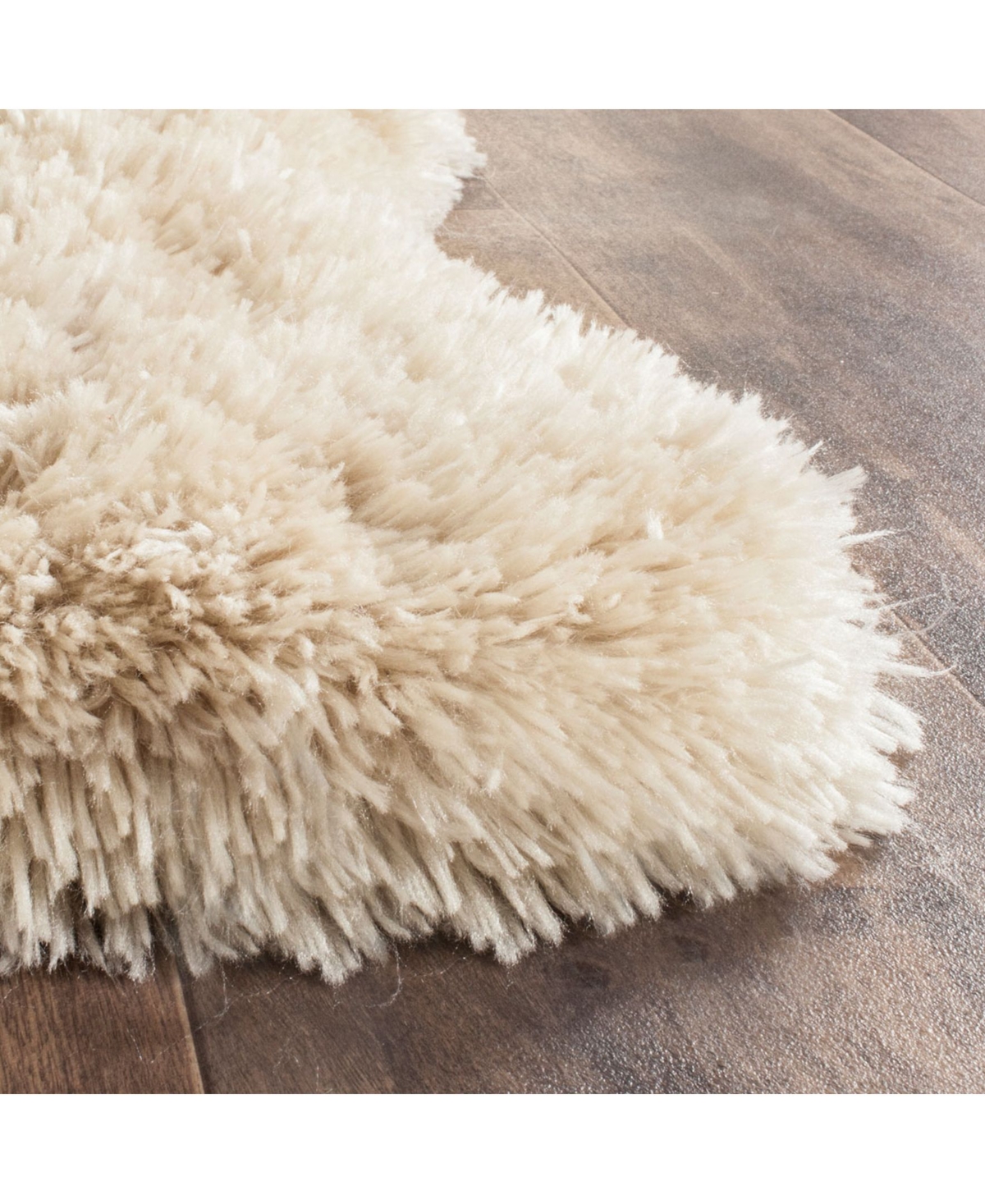 Safavieh Arctic Shag Sg270Area Rug - Beige