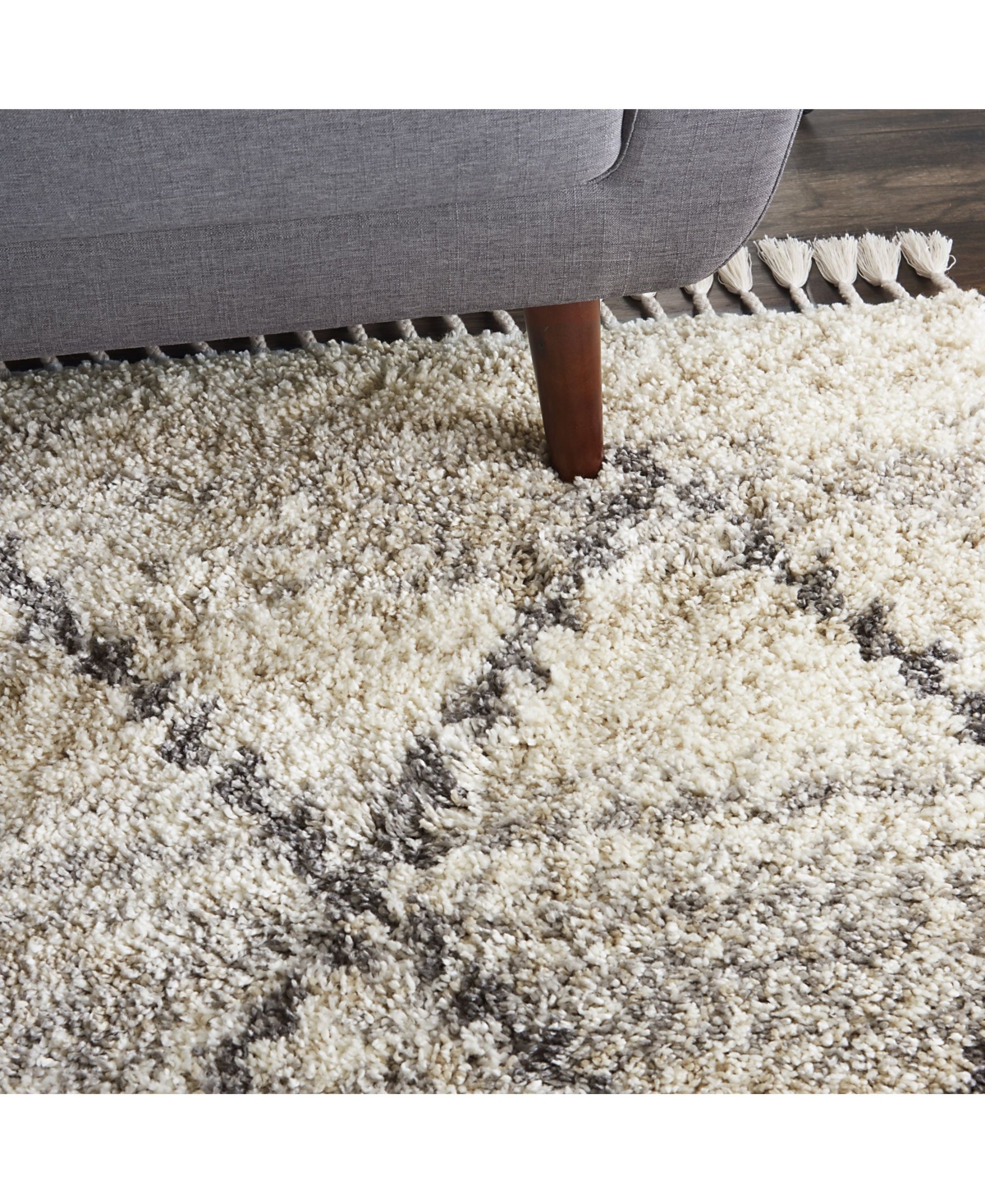 Nourison Home Oslo Shag OSL01and Gray Area Rug - Ivory/Gray