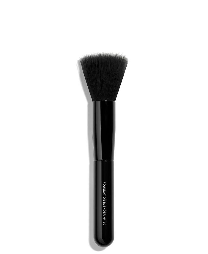 Chanel Les Pinceaux de Chanel Foundation Blending Brush N°102