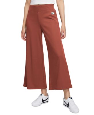 nike wide leg capris