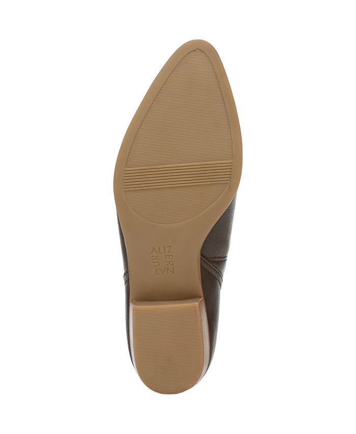 naturalizer shooties