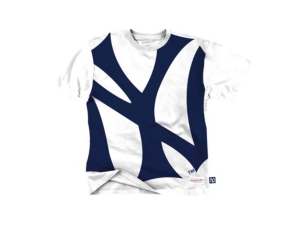 Mitchell & Ness New York Yankees Men's Big Face T-Shirt