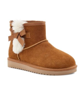 heeled timberland style boots