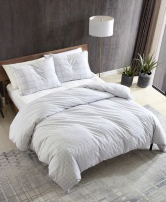 CLOSEOUT! Holden Grid 3 Piece Duvet Cover Set, King