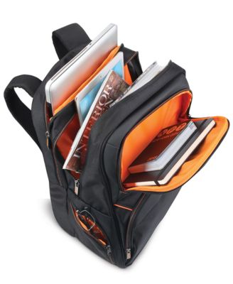 Solo 17.3インチバックパック Executive EXE700-4 Solo Executive 17.3\" Laptop Backpack