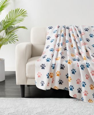 paw print throws