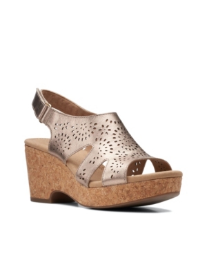 Clarks Women's Giselle Bay Sandals Women's Shoes