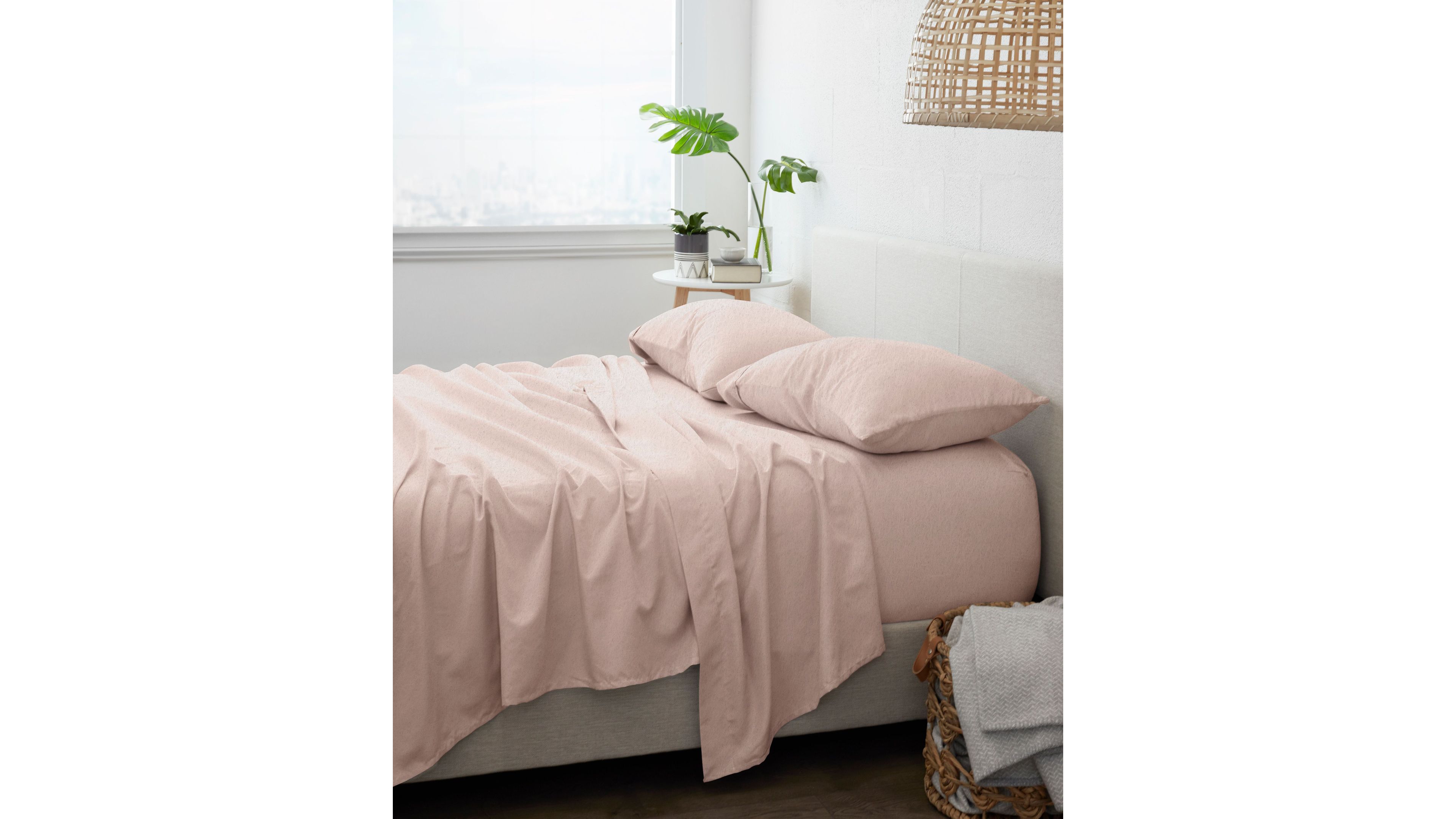 ienjoy Home Ultra Soft Flannel 4-Pc. Sheet Set, Queen