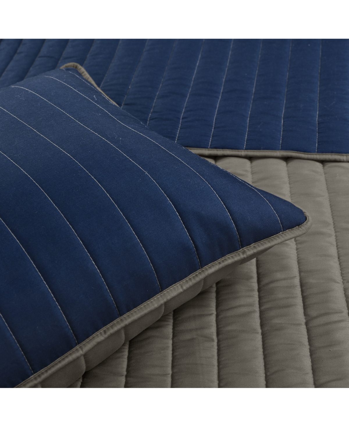 Lush Decor Soft Stripe All Season 3 Piece Quilt Set, King In Multi