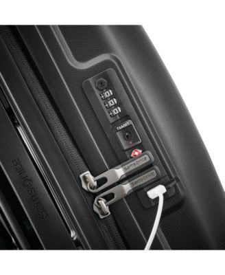 Outline Pro International Carry-on Spinner