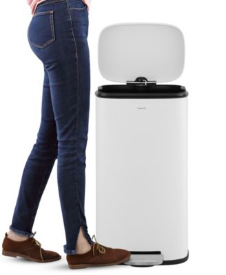 Curtis Step-Open Trash Can