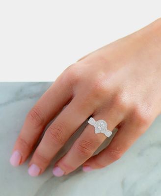 Diamond Teardrop Cluster Bridal Set (3/4 ct. t.w.) in 14k White, Yellow or Rose Gold