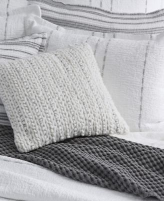 Haven Sham, Standard