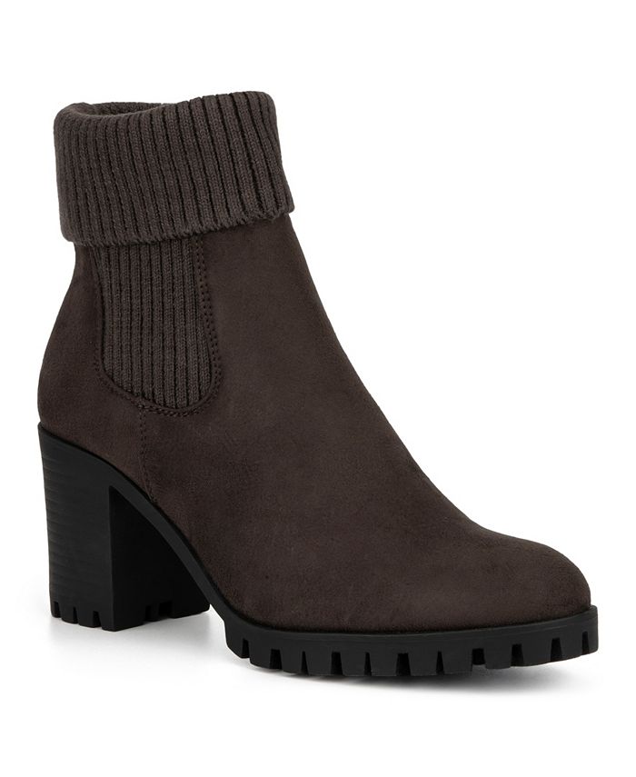 Presley ankle boots in black faux suede top