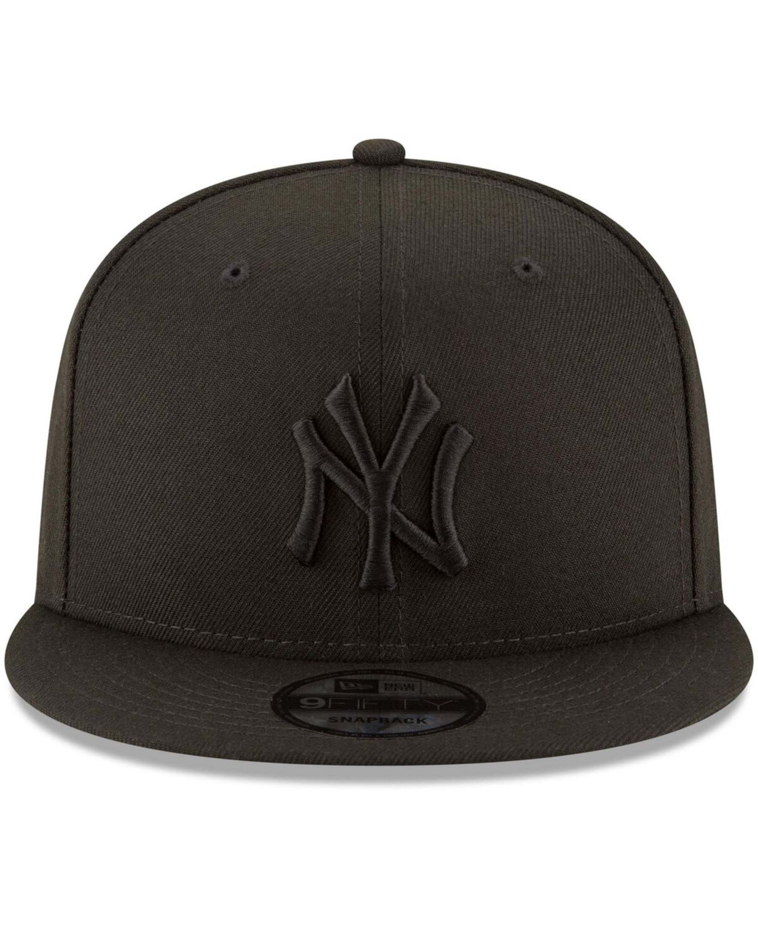 Men's Black New York Yankees Black on Black 9FIFTY Team Snapback Adjustable Hat