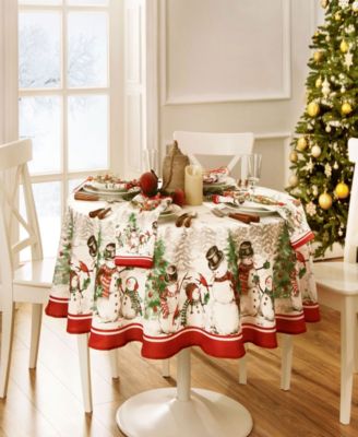 Snowman Winterland Holiday Snowflake Oval Tablecloth, 60" x 84"
