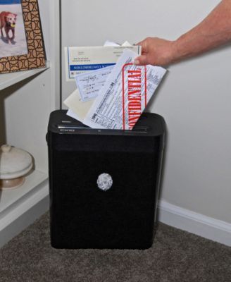 10 Sheet Cross Cut Lift Off Paper Shredder, Black