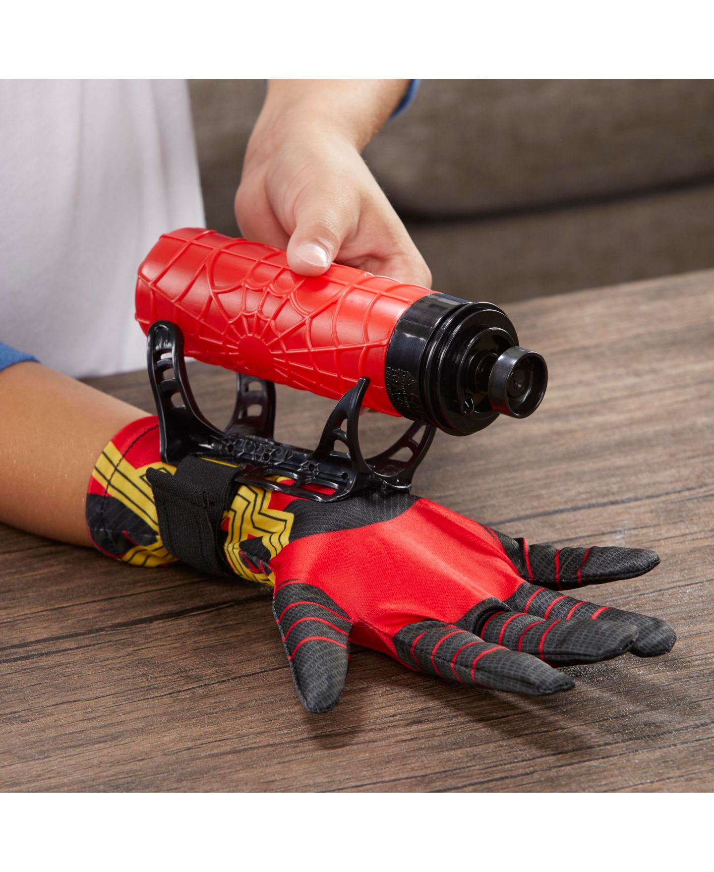 Детские игрушки Spider-Man No Way Home 2-in-1 3-Piece Web Slinger and Glove Set, Ages 5+ — фото 6
