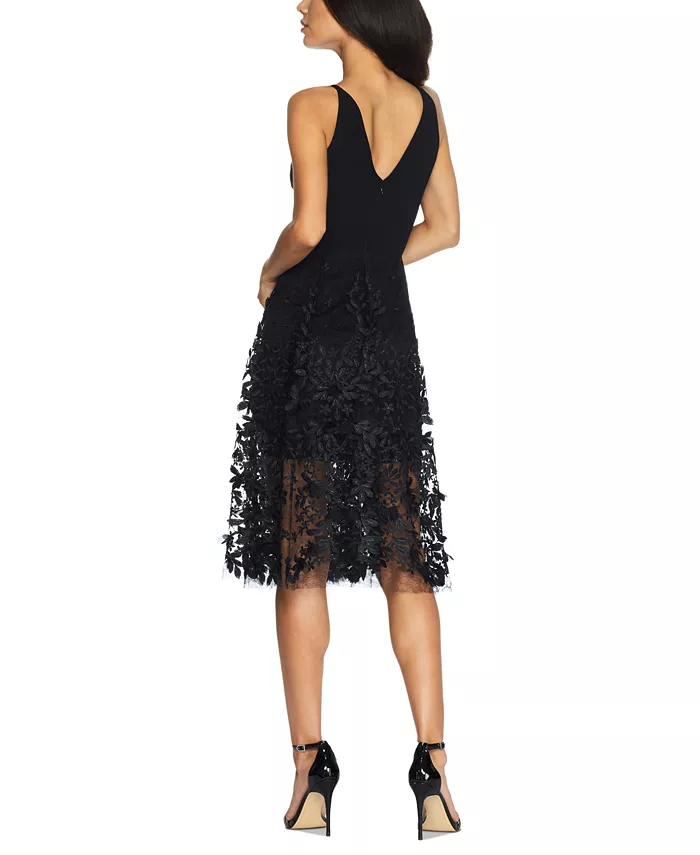 Darleen Deep-V Floral-Appliqu&eacute; Dress - thumbnail 2