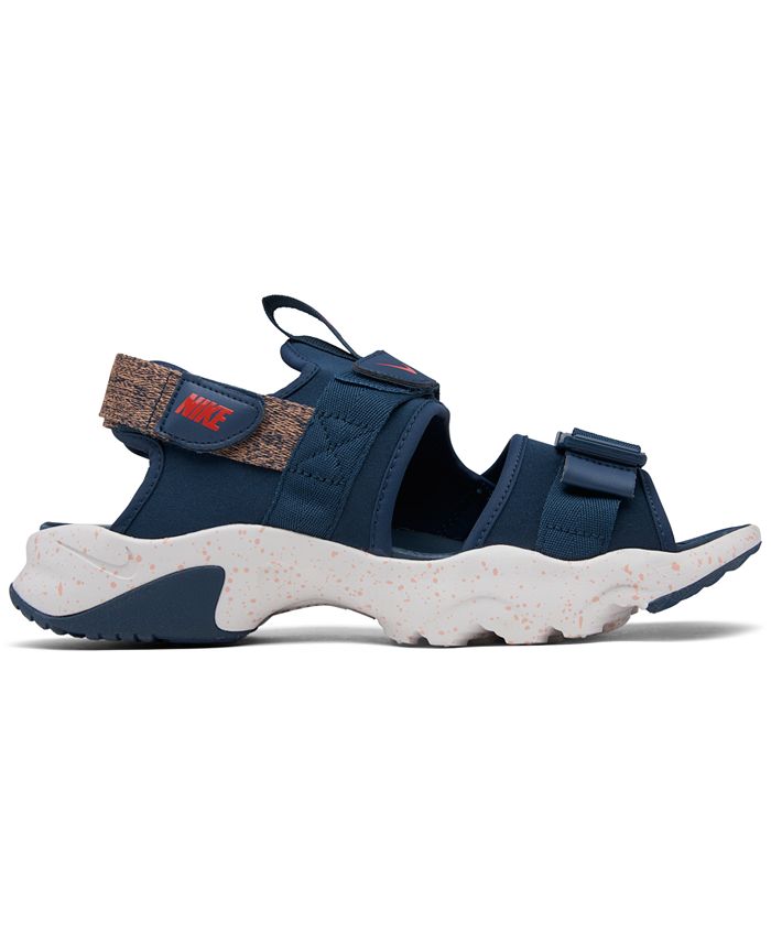 nike canyon men