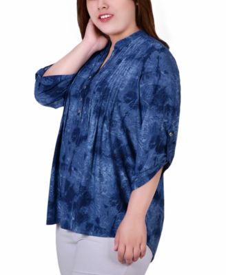 Plus Size 3/4 Roll Tab Sleeve Y-Neck Top