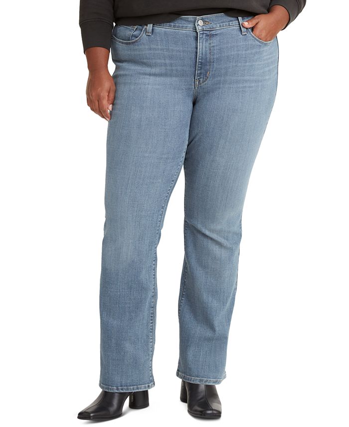 Macy's levi's plus size 2025