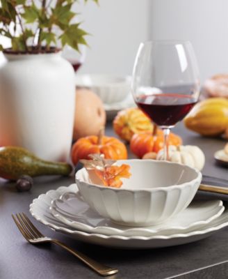 French Perle Scallop 12 Pc. Dinnerware Set, Service for 4