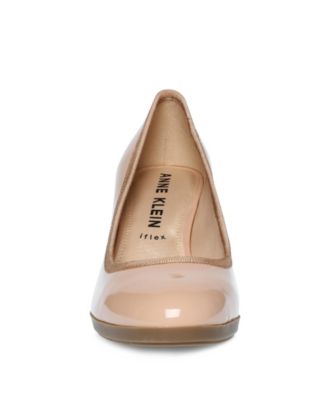 Women's Castana Round Toe Block Heel Pumps