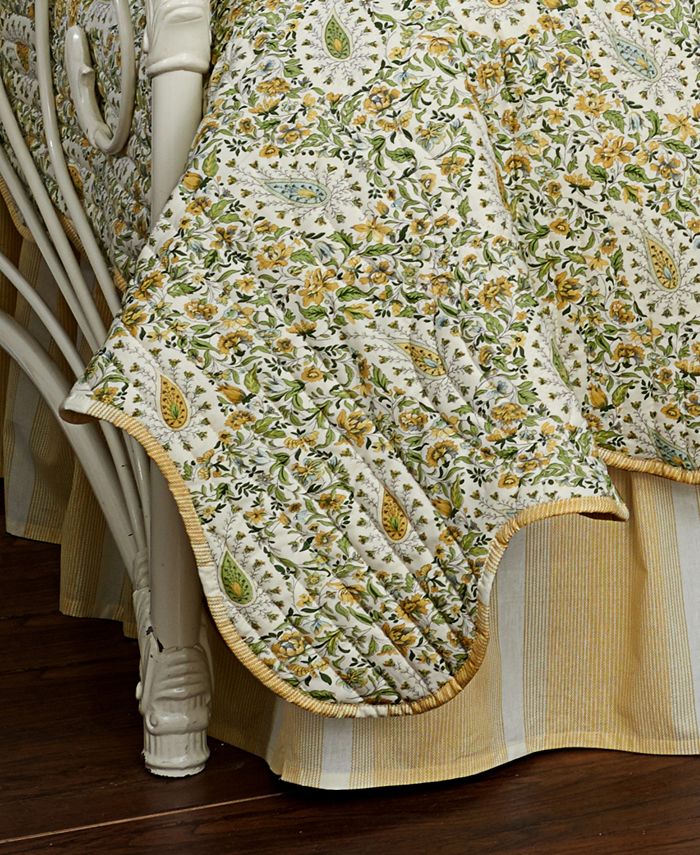 Waverly 4 Piece Paisley Verveine Quilt Set, Queen & Reviews Comforter