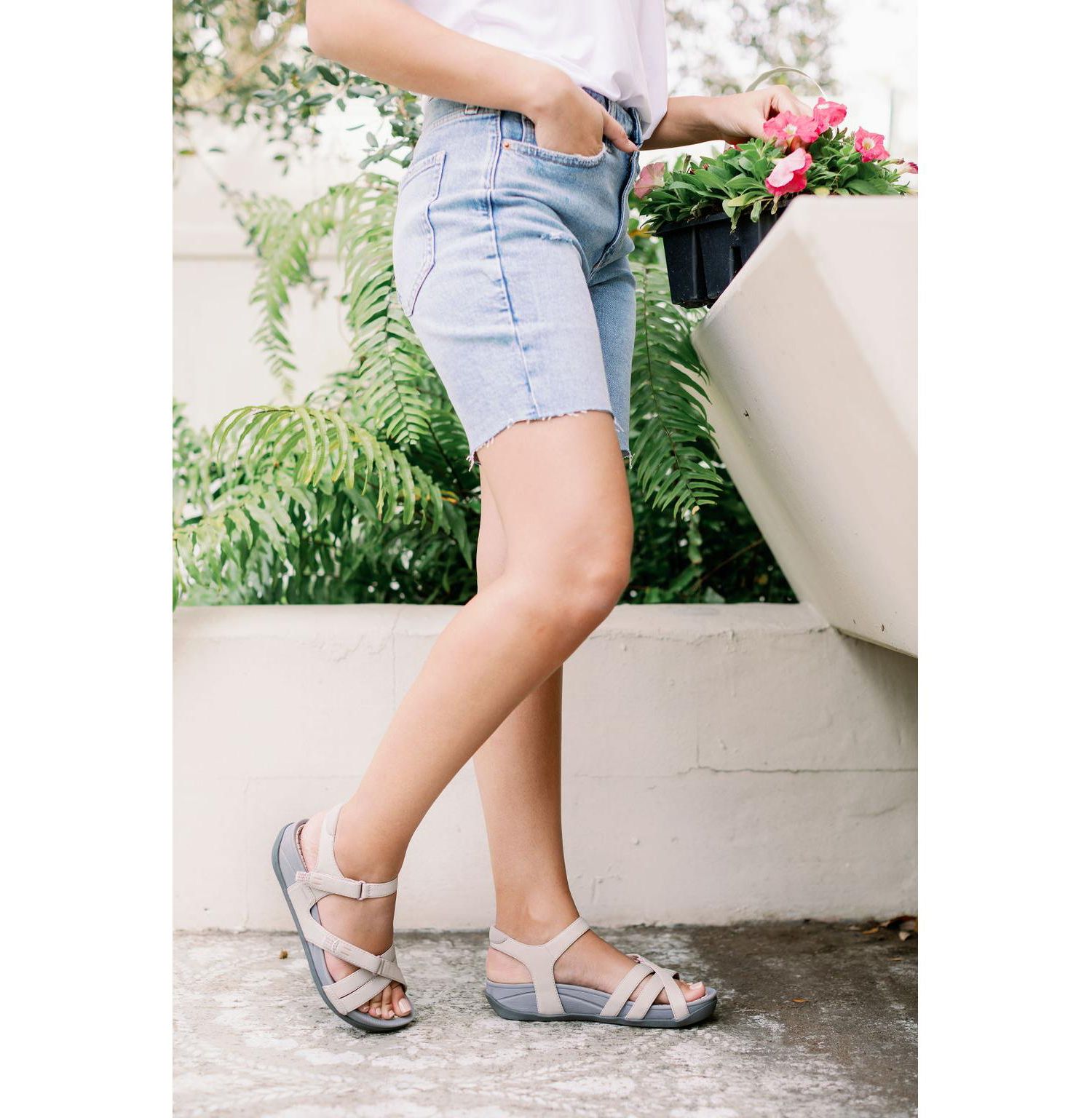 Women's Danny Almond Toe Sandals