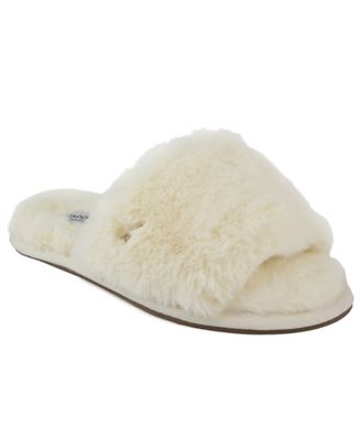 fuzzy slip on slippers