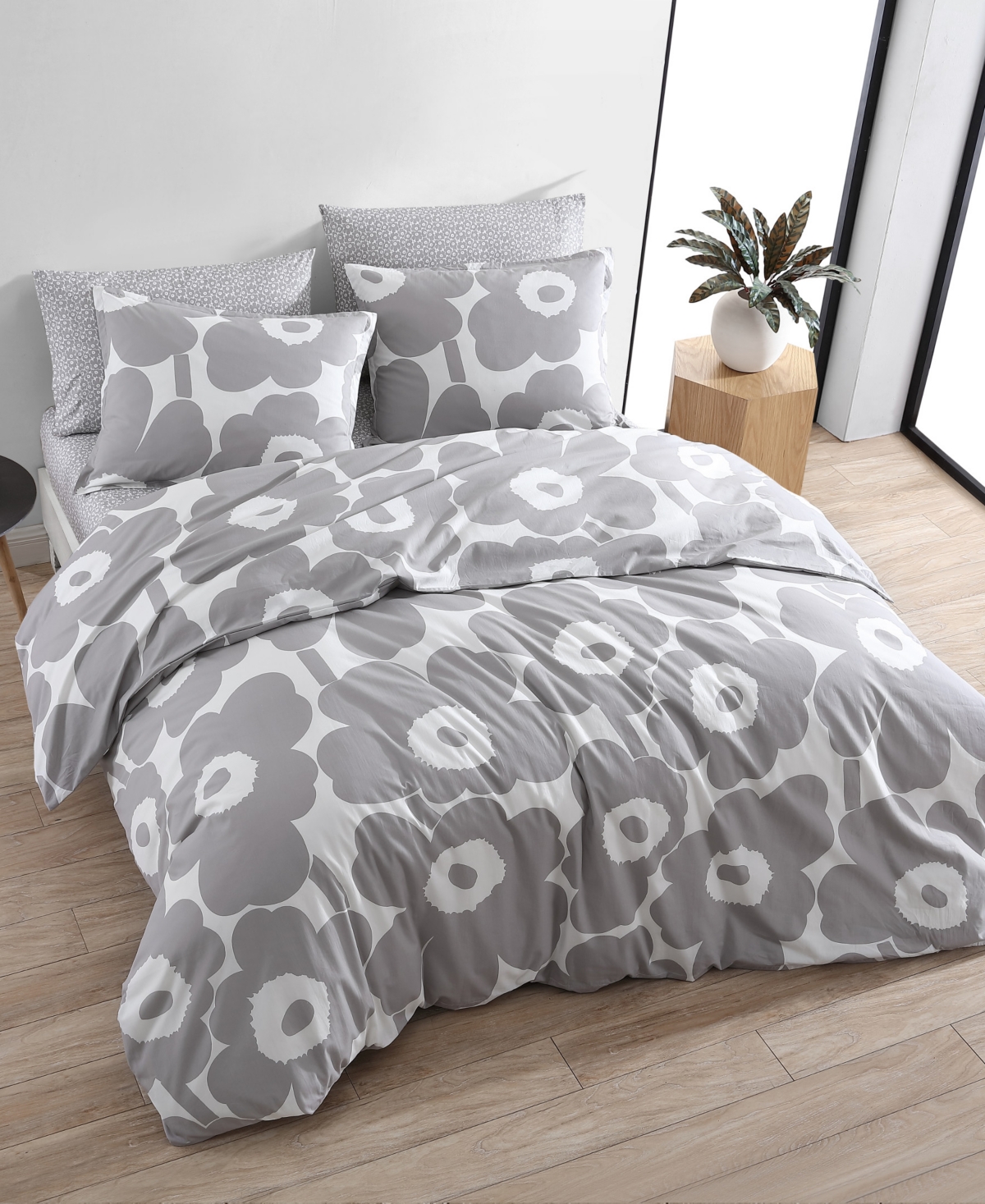 Marimekko Unikko Cotton Reversible 3 Piece Comforter Set, Full/queen In Gray
