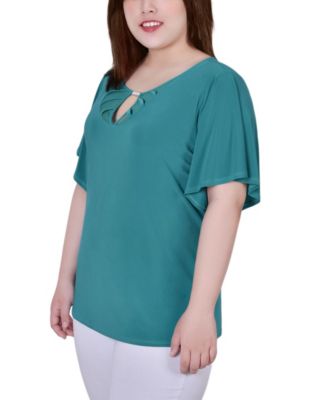 Plus Size Short Flutter Sleeve Knit Top