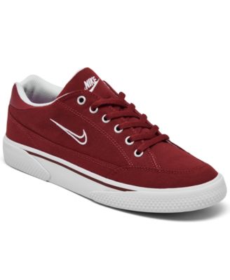 nike maroon sneakers