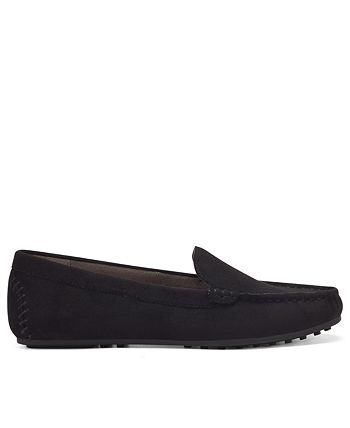 Aerosoles shop drive along