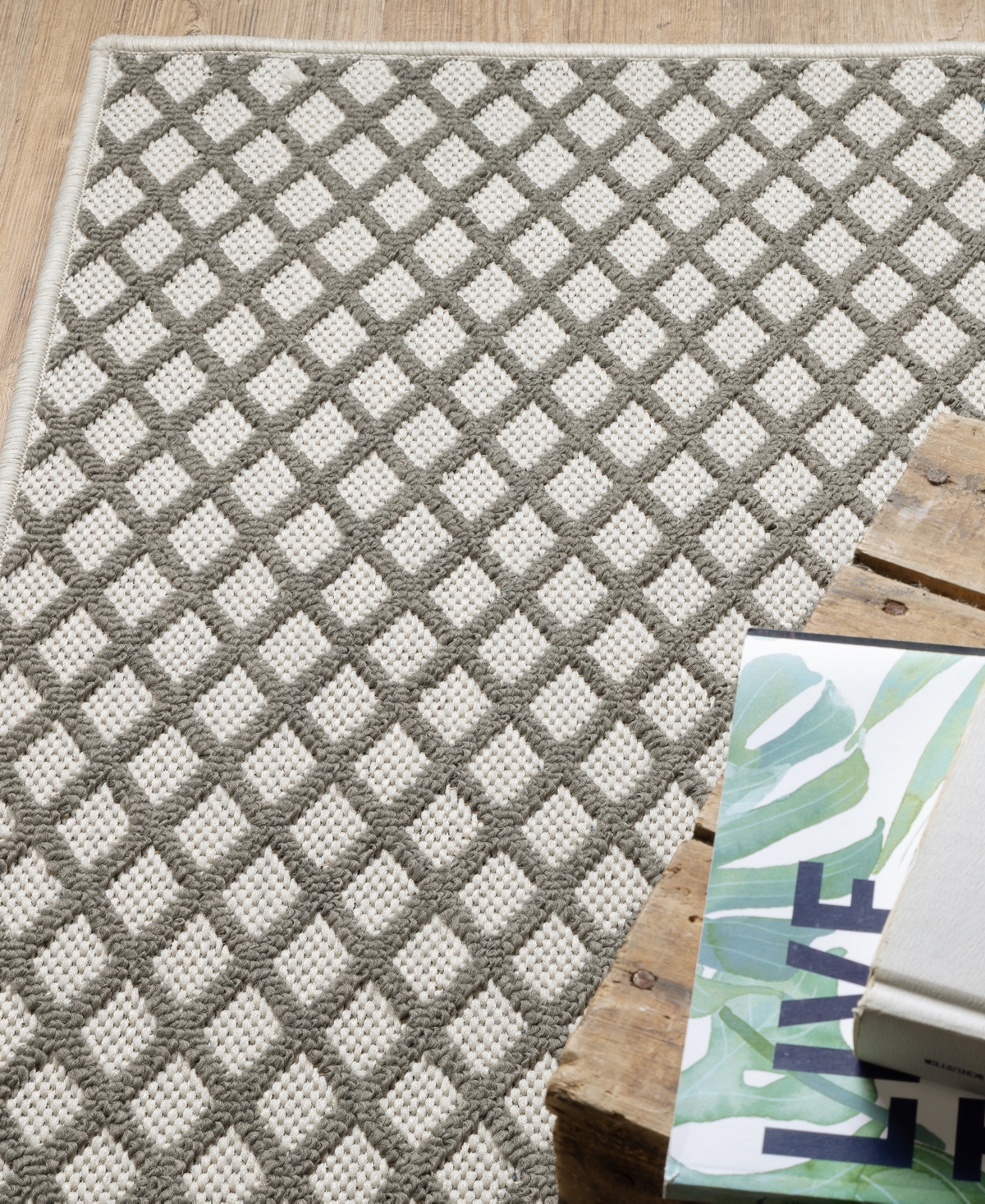 Jhb Design Brinley BRI007 Area Rug