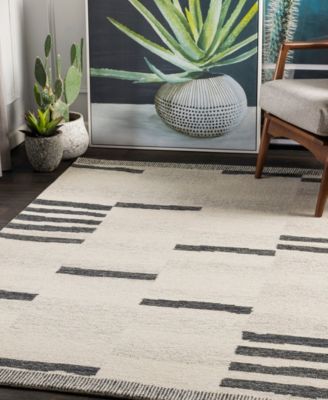 Granada GND2330 8' x 10' Area Rug